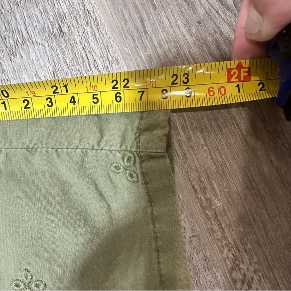 Sanctuary Terrain Green Cropped Eyelet Cargo Pants 28 NWT - Picture 6 of 8